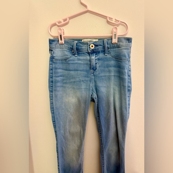 Abercrombie Kids Jean Jeggings Size 9/10 EUC - Picture 2 of 5